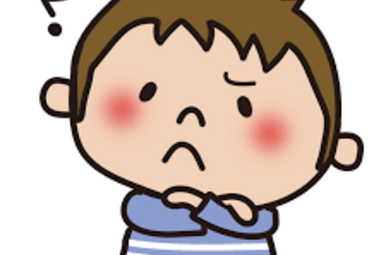 考える男児