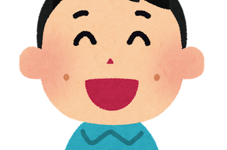 えくぼ顔の男性